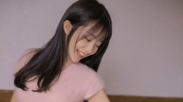 少妇口述在家偷情儿子看见了[超清]